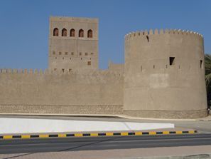 ايجار سيارات صحار, عمان